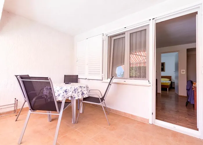 Katja ヤドラニヴォ